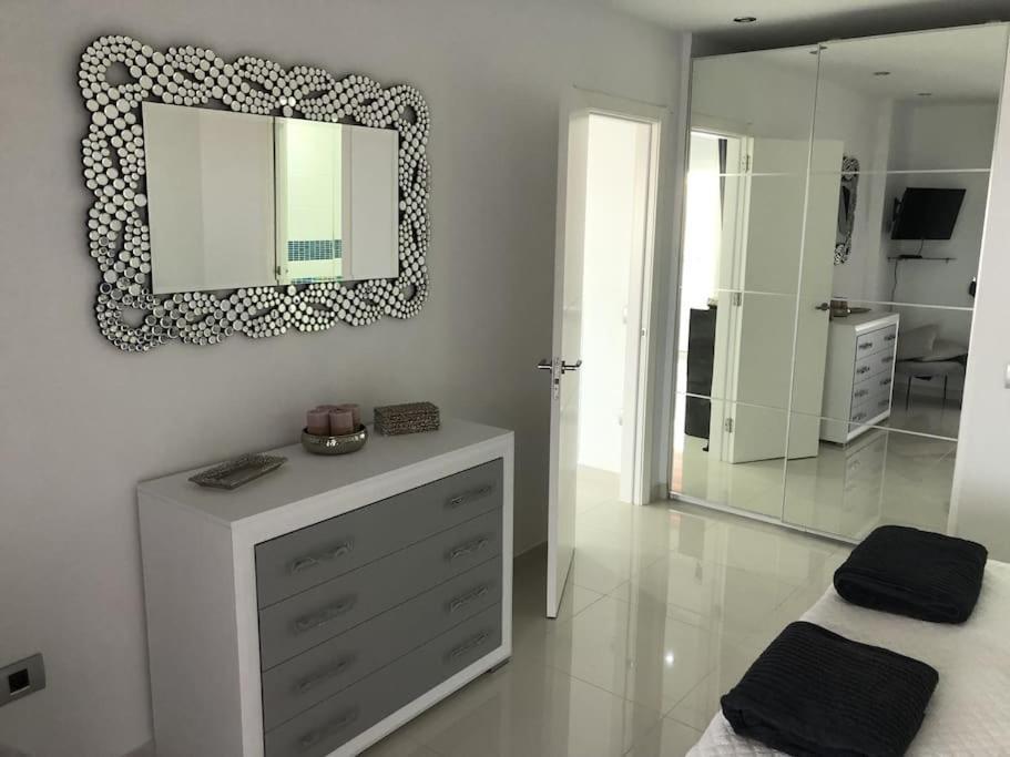 Apartamento Con Impresionantes Vistas Y Piscina Costa Adeje  ภายนอก รูปภาพ