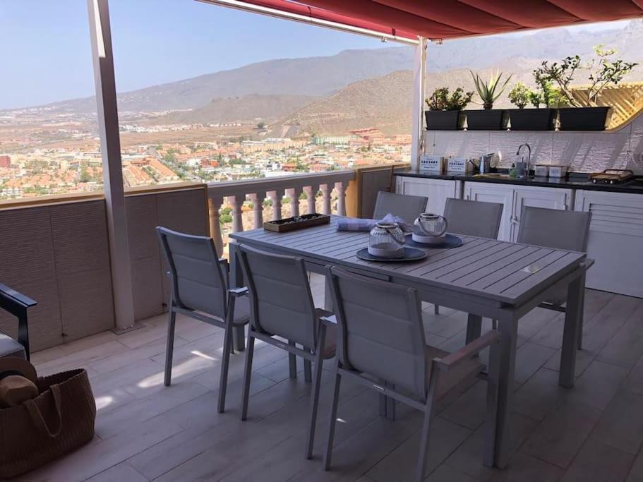 Apartamento Con Impresionantes Vistas Y Piscina Costa Adeje  ภายนอก รูปภาพ