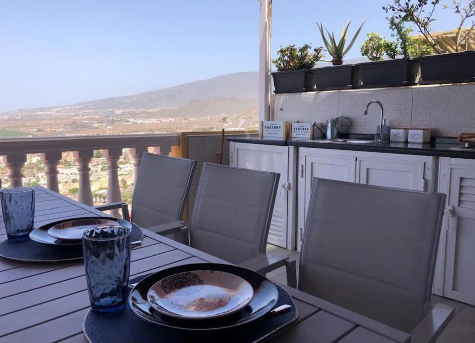 Apartamento Con Impresionantes Vistas Y Piscina Costa Adeje  ภายนอก รูปภาพ